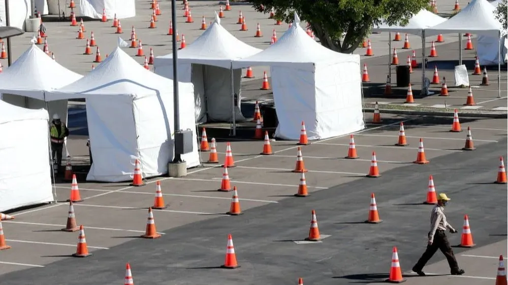El número de nuevos contagios ha disminuido, por lo que muchos lugares donde se hacen pruebas han estado relativamente vacíos.