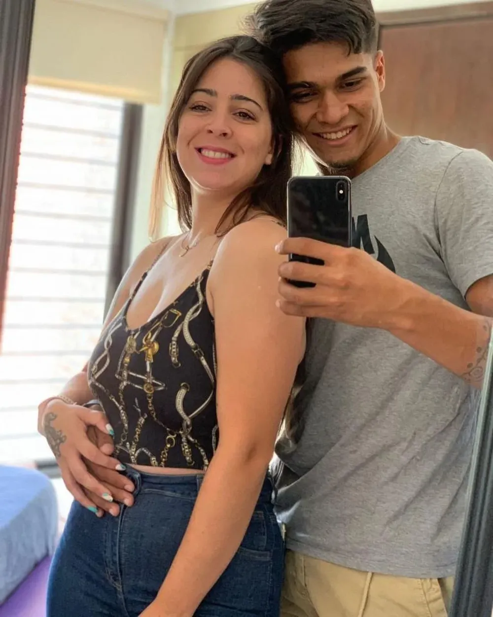 Matías Arezo y su esposa, Camila Cedrés, muy contentos con la citación a la selección uruguaya