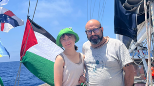 Greta Thunberg, en uno de los barcos de la polémica flotilla que intenta llegar a Gaza.&nbsp;