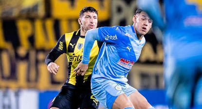 Eric Remedi de Peñarol ante Montevideo City Torque por el Torneo Apertura