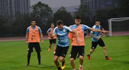 uruguay y gales jugaron solo una vez y empataron 0-0