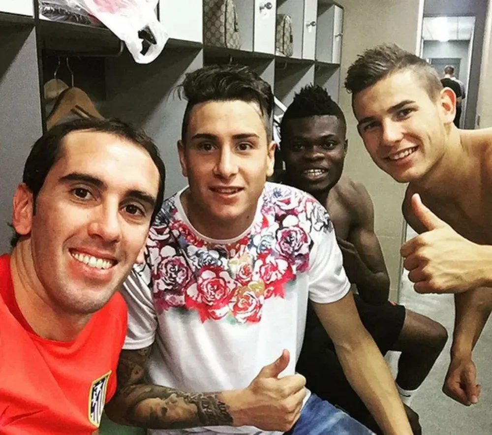 Godín y Josema tras la práctica de este lunes en Madrid