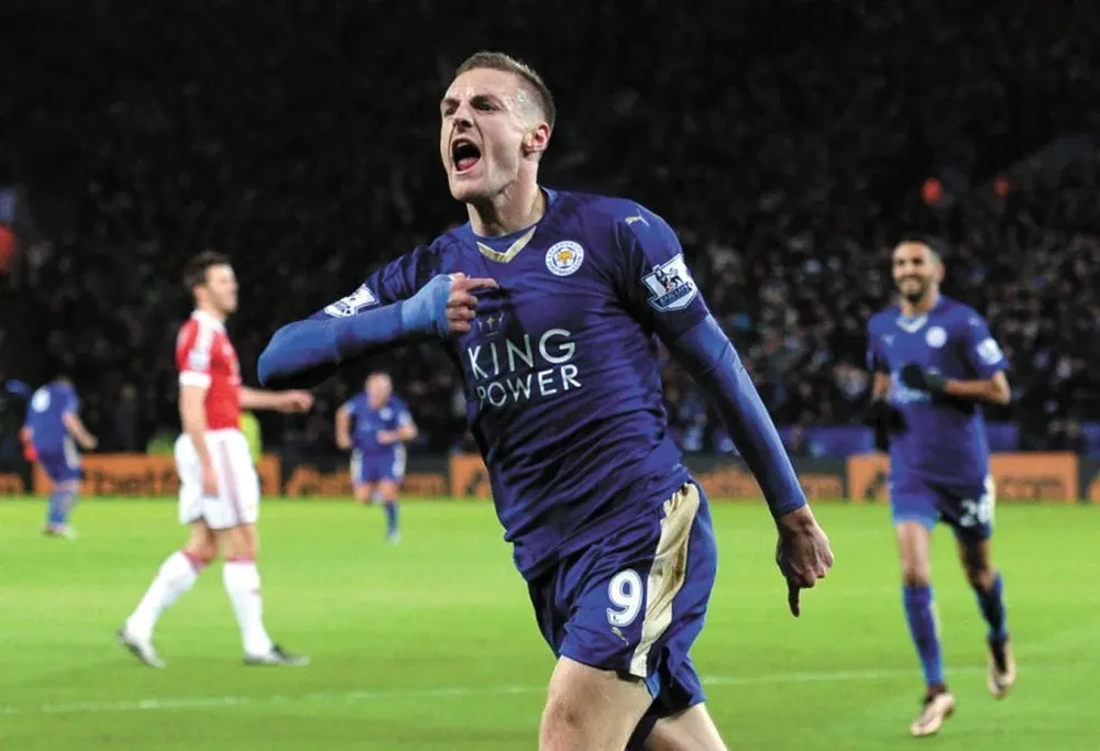 Jamie Vardy, festeja el gol ante Manchester United, con el que superó el rércord de Van Nistelrooy