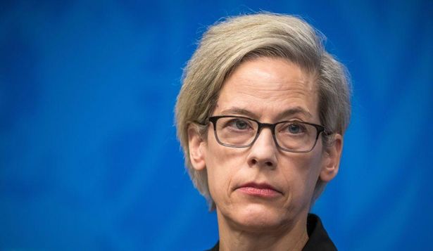 Margaret Satterthwaite advierte que "los riesgos son muy altos" para la democracia cuando un gobierno desafía la orden de un juez.