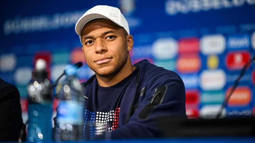 El delantero francés Kylian Mbappé aprovechó una conferencia de prensa el domingo para pronunciarse sobre las elecciones.