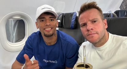 Luciano Rodríguez viajó a Brasil junto con su representante Mauricio Machado para firmar con Bahía