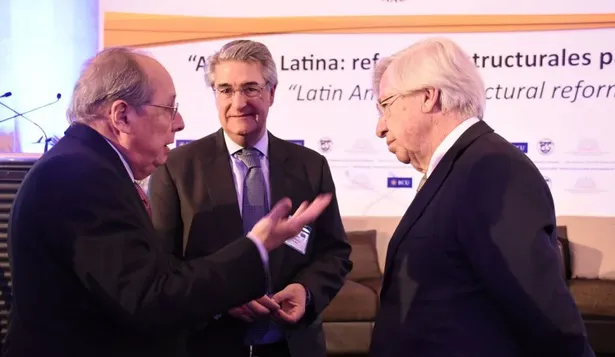 Astori: acabó el tiempo de competir en base a dólar alto y salarios bajos