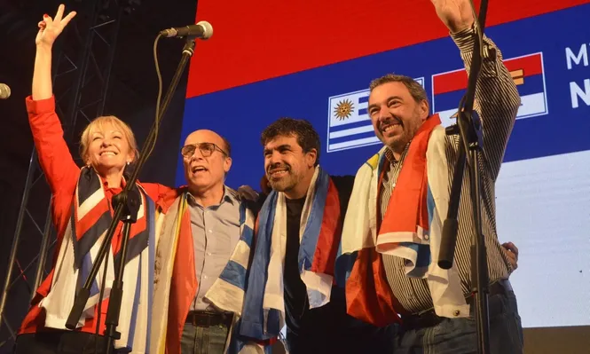 Martínez aventaja pero esperará los resultados para negociar la fórmula