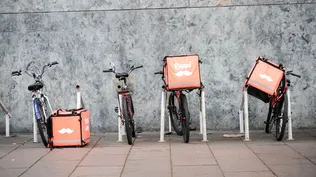 La dueña de PedidoYa reduce su participación en la colombiana Rappi.