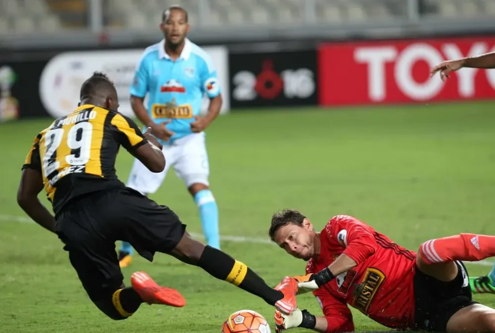 Diego Penny le salvó un gol sobre el final a Miguel Murillo