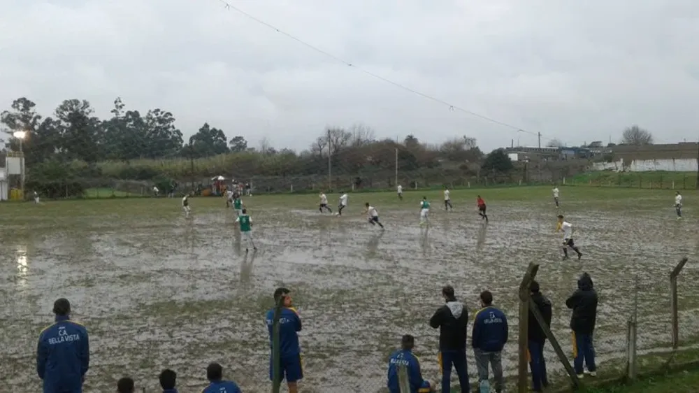 Parque Suero, partido La Luz vs Bella Vista