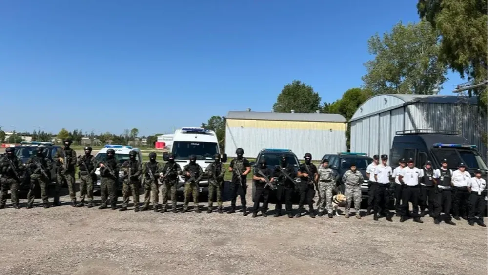 Envían más de 450 agentes de fuerzas federales a Rosario para frenar la violencia