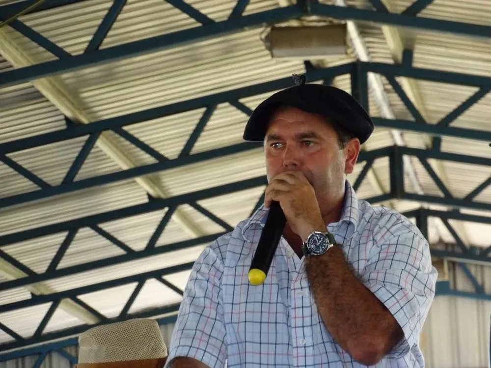 Rematador Mauricio Cabrera