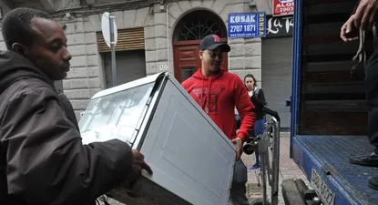 entre la angustia y la ley: otra pension irregular fue desalojada