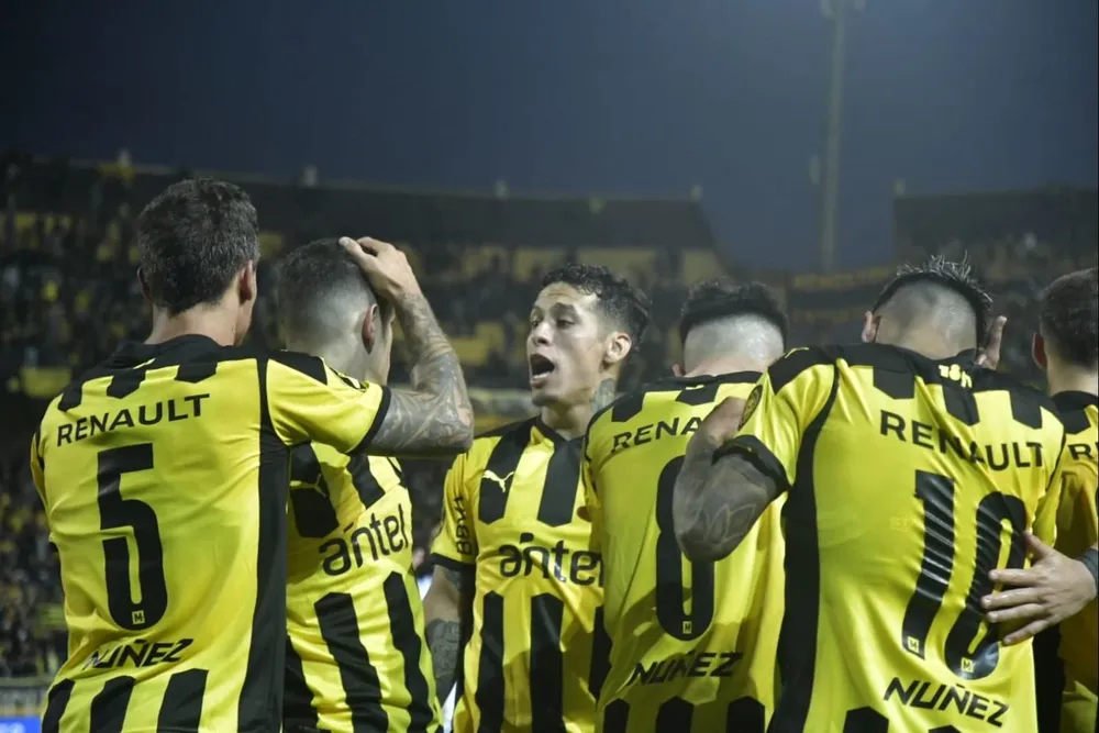 Peñarol quiere seguir festejando este sábado ante Sud América