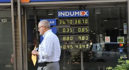 El dólar volvió a su trillo reciente y subió la mitad de lo perdido en tres días