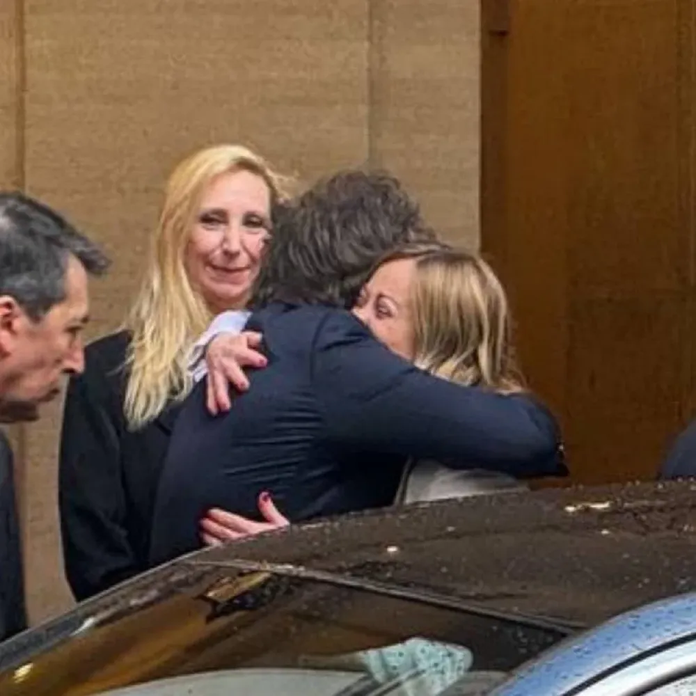 El presidente de Argentina, javier Milei, y la premier de Italia, Giorgia Meloni.