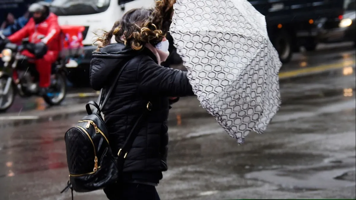 Inumet volvió a actualizar su doble alerta por tormentas intensas y posibilidad de granizo en algunas zonas de Uruguay