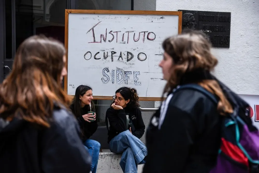 El Sidfe ocupó el IPA este martes contra la transformación educativa