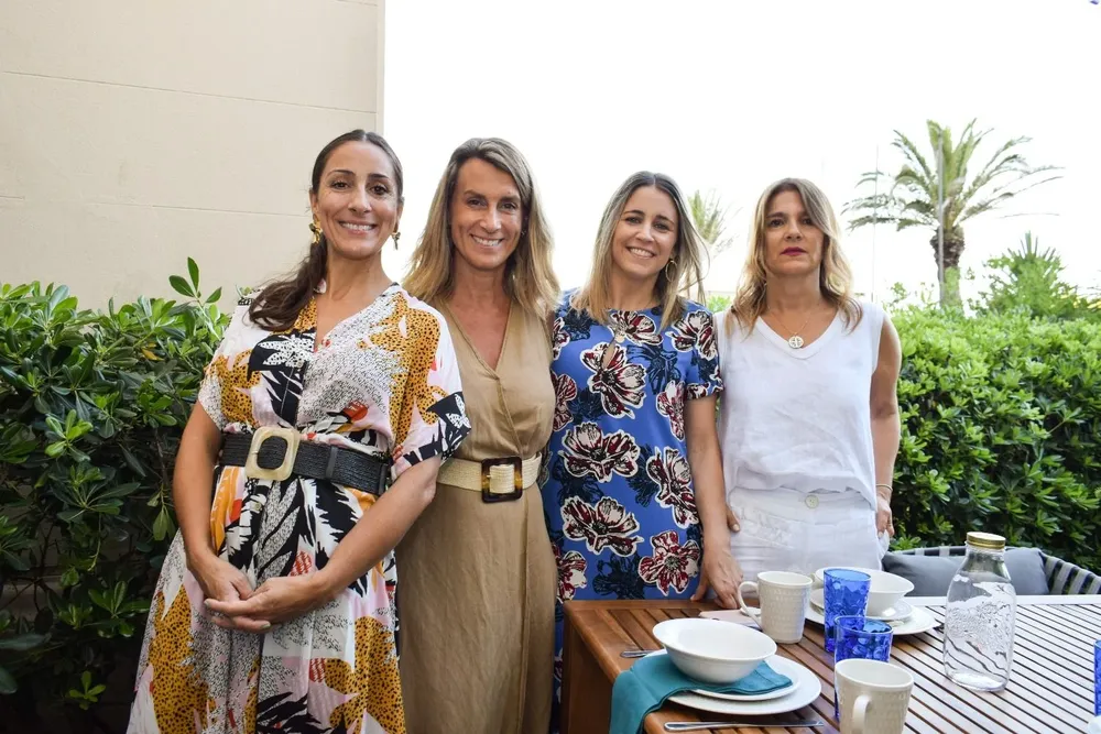 María José Firreri, Ana Delisante, Sofia Saravi OKeefe y Verónica Cataldi