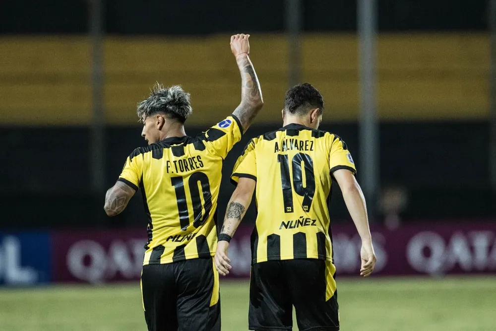 Torres y Álvarez Martínez, socios del gol