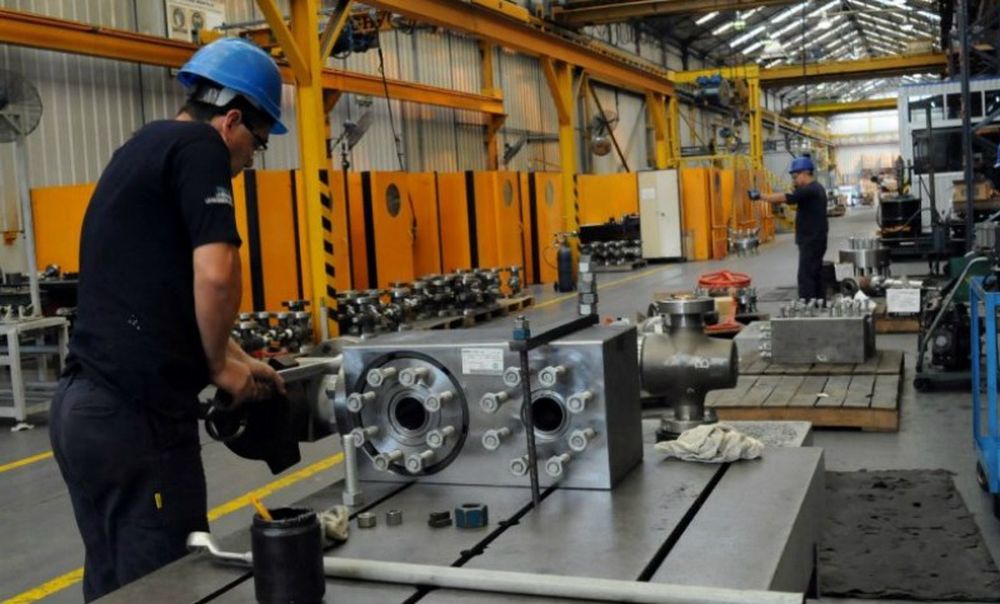 La economía cayó un 8,4% en marzo y acumuló una caída del 5,3% en el primer trimestre en Argentina