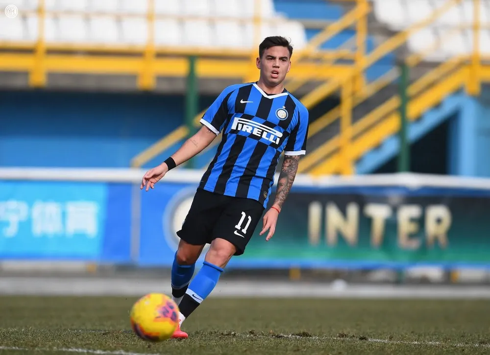 Matías Fonseca con la camiseta del Inter