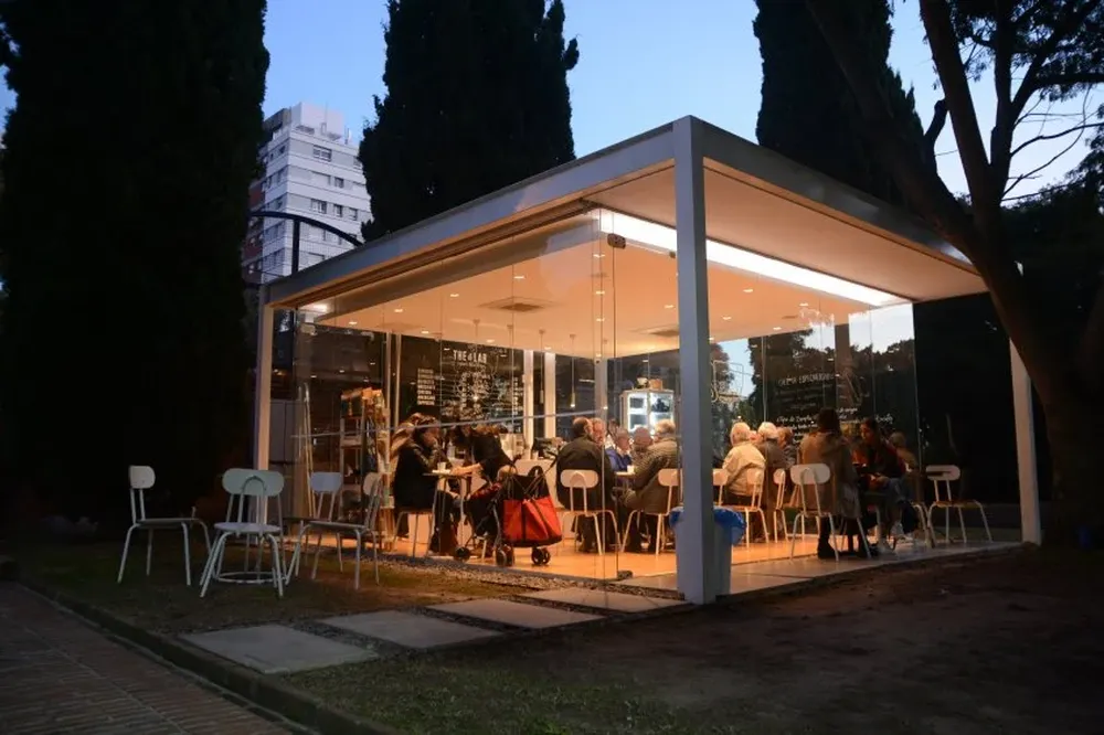 Cafetería del Museo Nacional de Artes Visuale