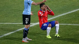 Cavani reaccionó ante Jara en la Copa América y fue suspendido dos partidos