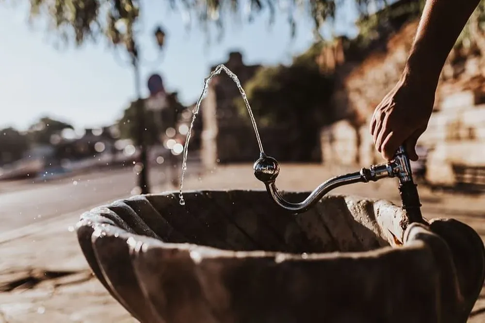 La medida por primera vez es masiva en la zona central del país, donde residen unos 2,2 millones de personas de los 5,1 millones de habitantes de Costa Rica