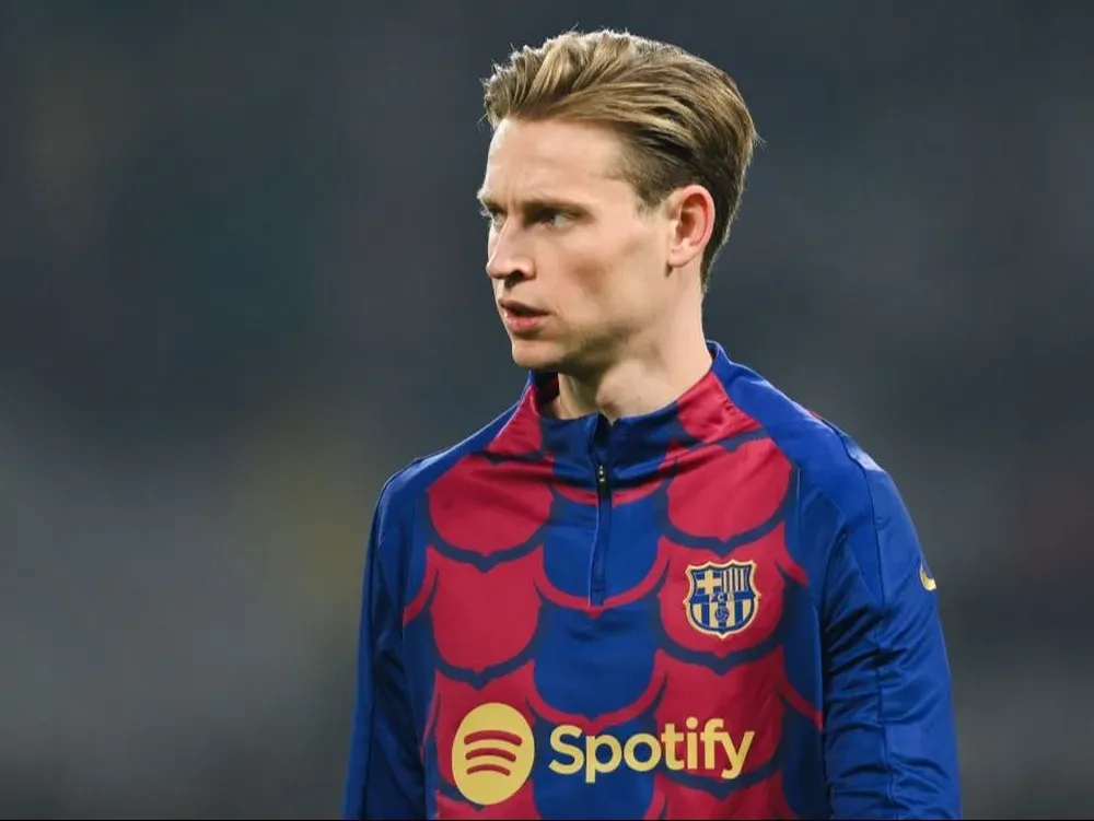 El PSG se fija em De Jong.
