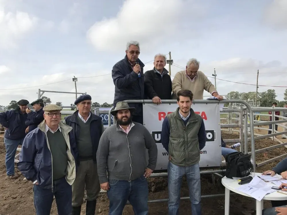 Remataron los escritorios Urchitano y Javier Soria