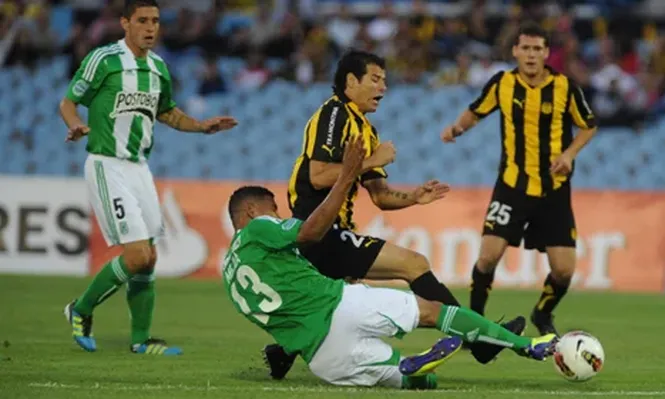 Nacional de Medellín humilló a Peñarol