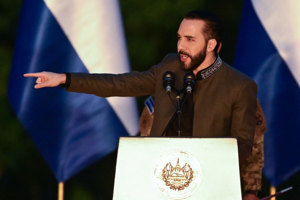 https://media.elobservador.com.uy/p/33d9b26f55b2b62cbda51b9a0eefc770/adjuntos/367/imagenes/100/546/0100546855/1000x0/smart/nayib-bukelejpg.jpg