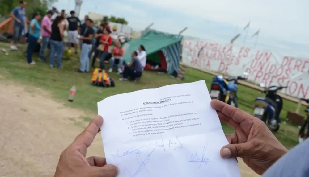 Conflicto en Tres Arroyos movilizó a trabajadores y productores del sector avícola