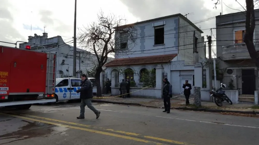 Siete personas murieron en el incendio que consumió una casa de ancianos ubicada en Millán y Cisplatina