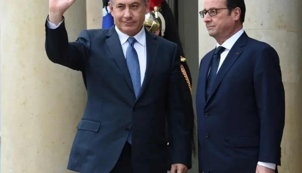 El presidente francés junto al Primer Ministro israelí Benjamin Netanyahu