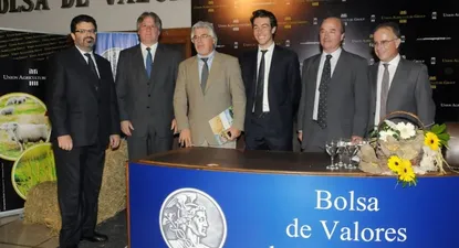 UAG abrió parte de su capital accionario en 2013 en la Bolsa de Valores