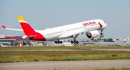 Iberia extiende hasta el 31 de diciembre la suspensión de sus vuelos a Venezuela y Air Europa los cancela diez días