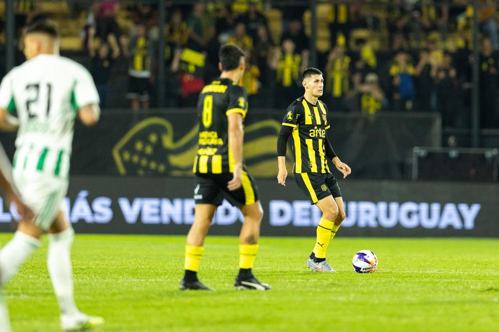 Peñarol vs Racing