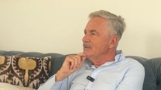 El empresario Martín Varsavsky, en su casa madrileña de La Moraleja.