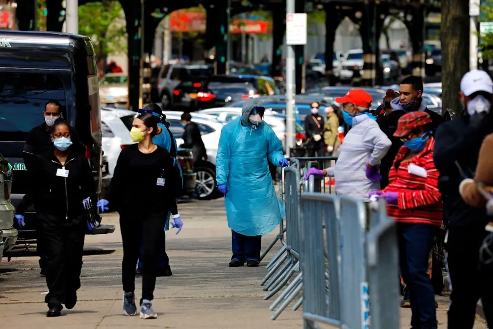 Personas caminando en Nueva York