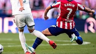 El patadón de Kang In-Lee de Atlético de Madrid sobre Federico Valverde en el clásico Atlético de Madrid vs Real Madrid por LaLiga de España