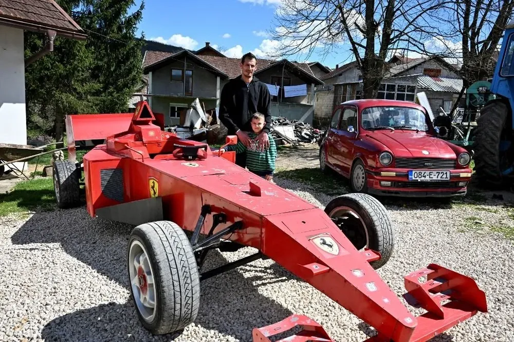 Himzo Beganovic y su Ferrari