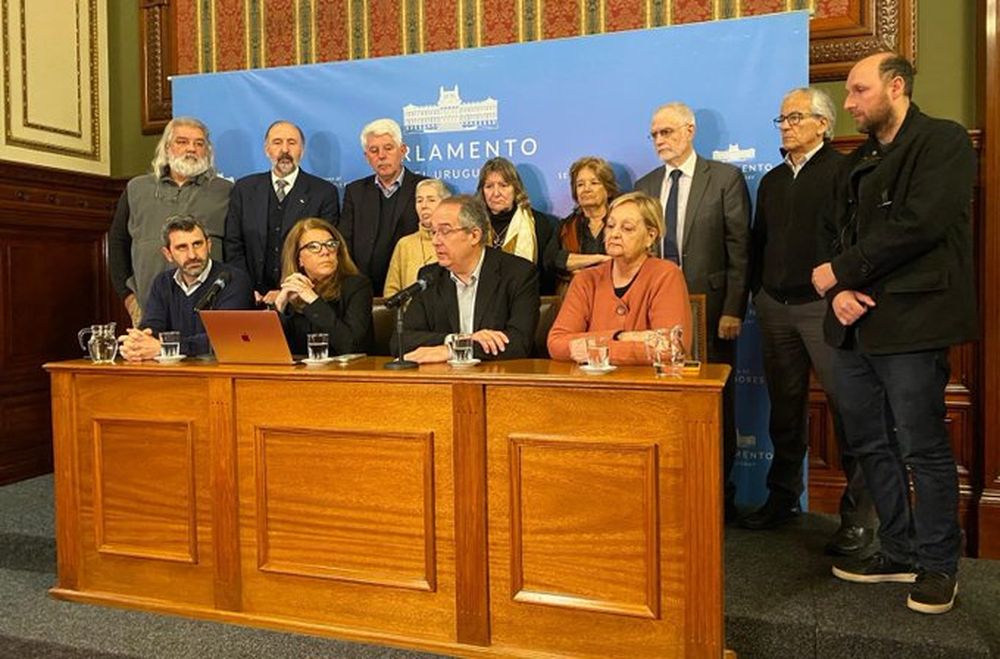 Conferencia de prensa donde el Frente Amplio aunició la interpelación&nbsp;