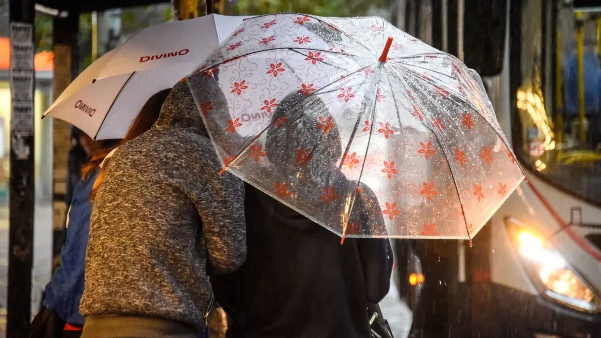 Inumet: Sigue La Alerta Naranja Y Amarilla Por Tormentas Y Lluvias