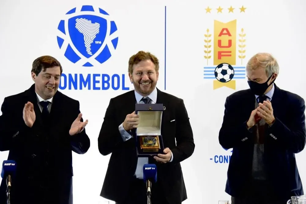 Ignacio Alonso, Alejandro Domínguez y Sebastián Bauzá