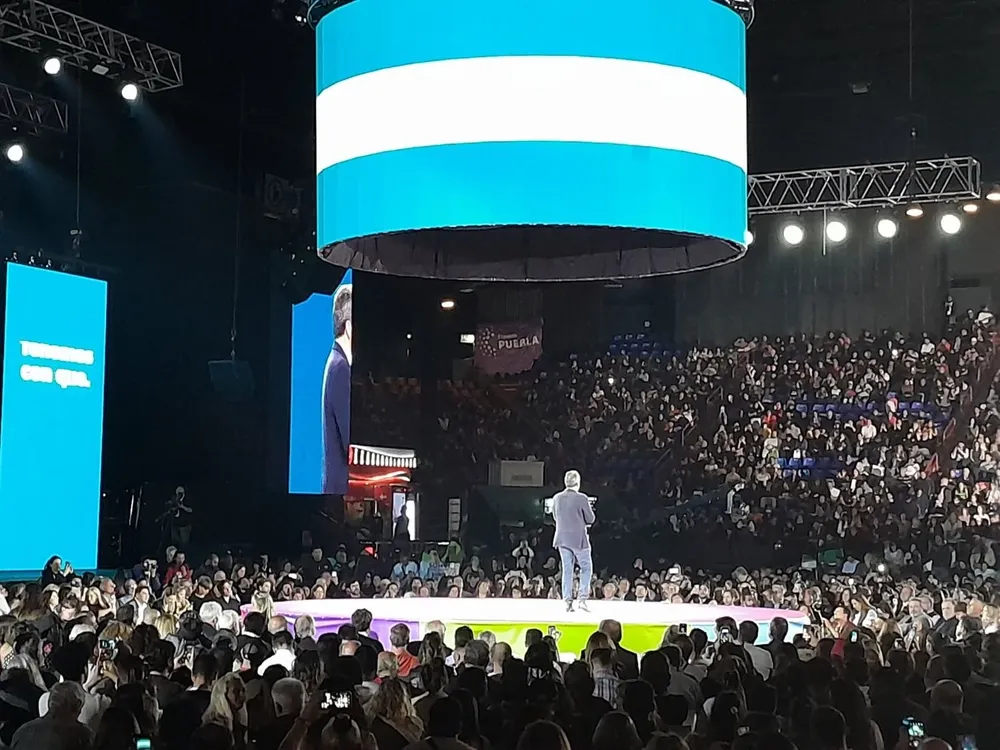 Cierre de Massa junto a Santoro