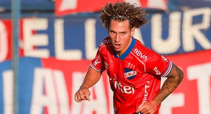 Luciano Boggio celebra su gol para Nacional ante Cerro Largo por el Torneo Apertura