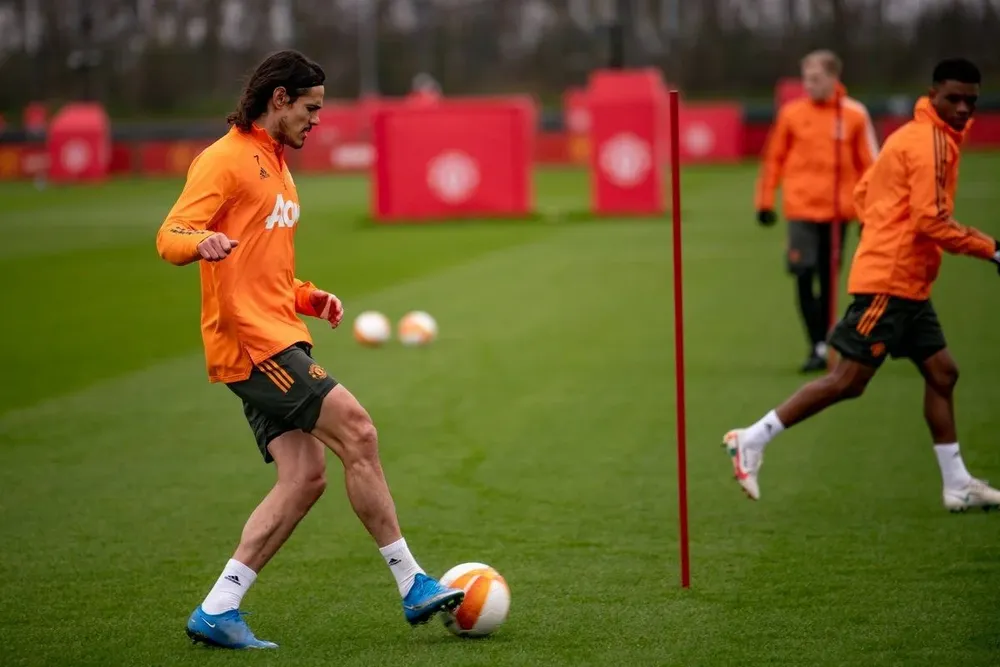 Cavani entrenando esta semana con sus compañeros.